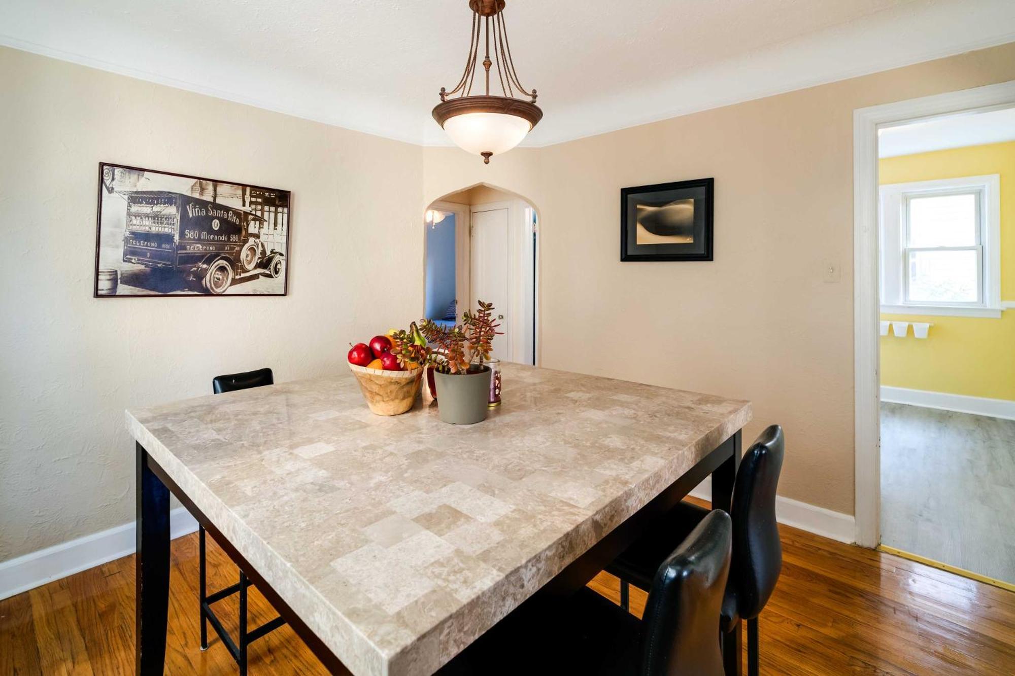 Ferndale Apartment With Yard - Near The Detroit Zoo! Exterior photo