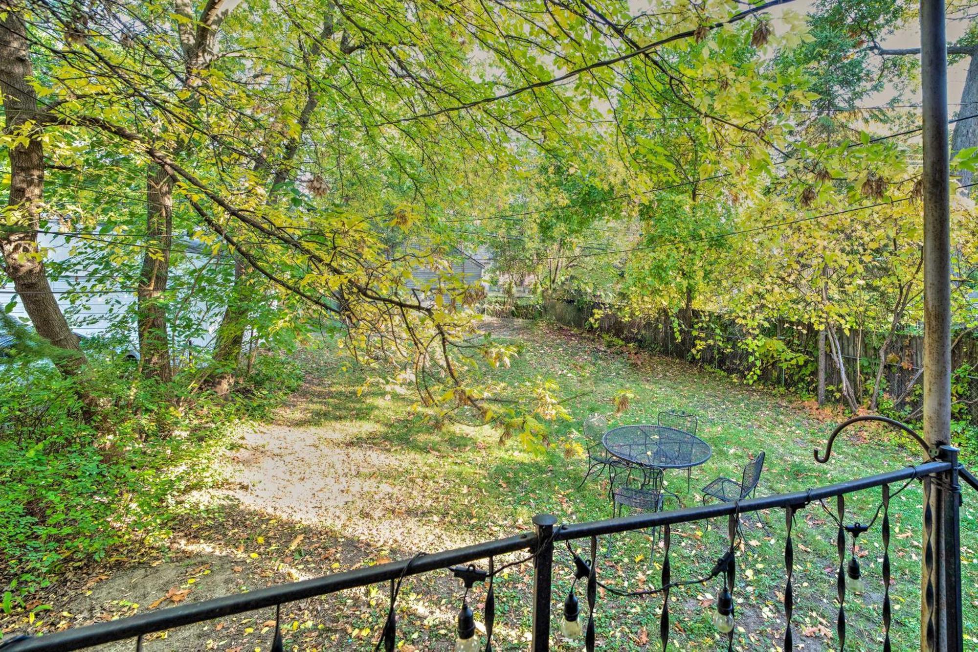 Ferndale Apartment With Yard - Near The Detroit Zoo! Exterior photo